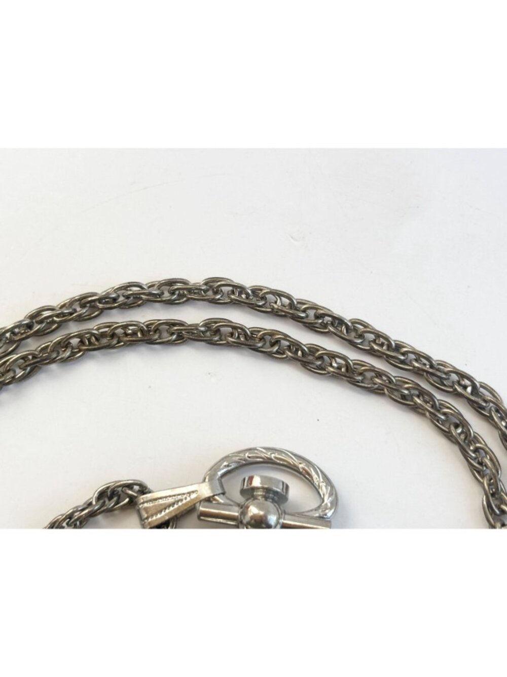 Locket Floral Carved Matte Silver Toned Vintage Jumbo Pendant Necklace - 24" - Picture 13 of 16
